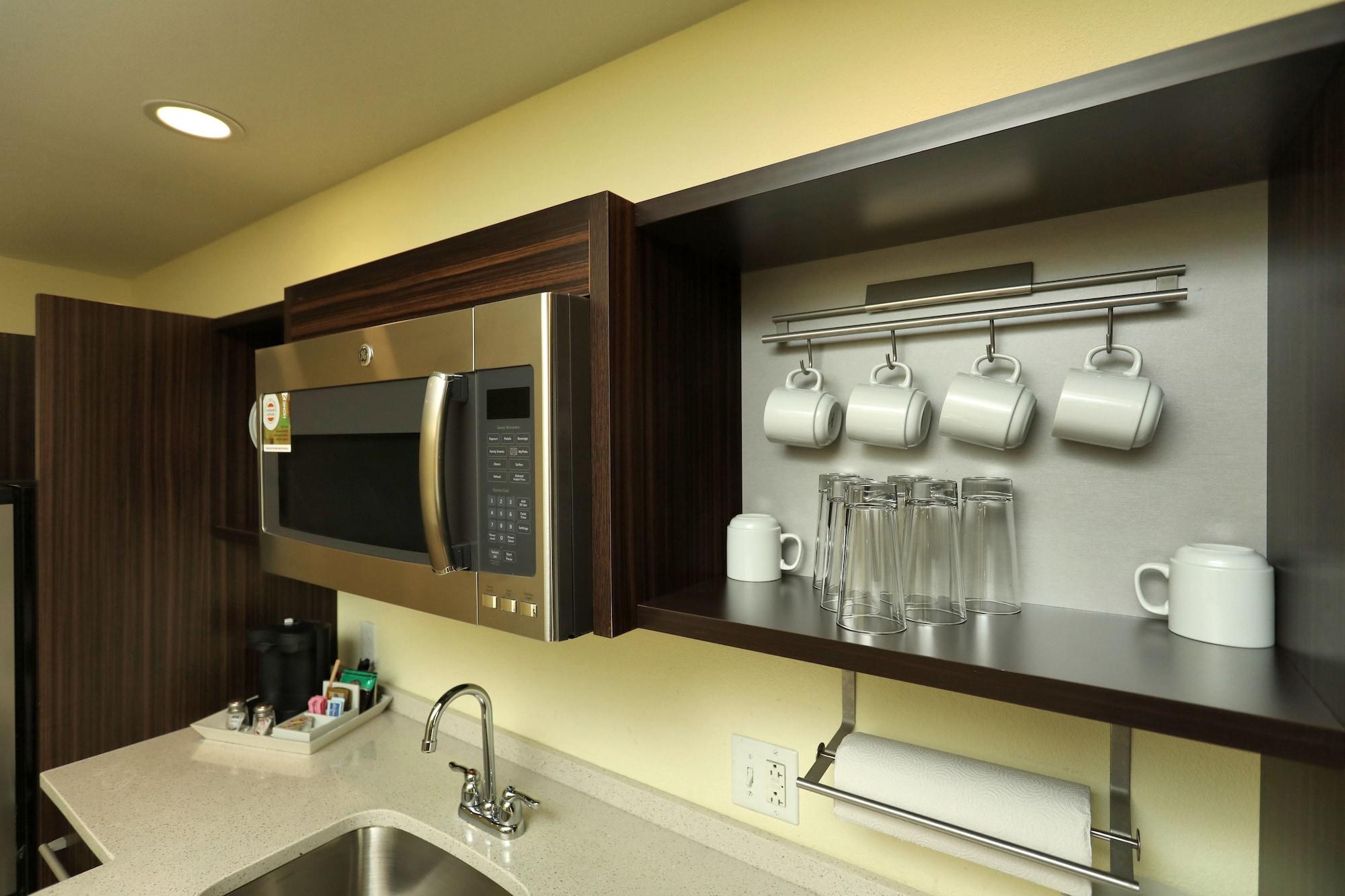Home2 Suites By Hilton Эри Экстерьер фото