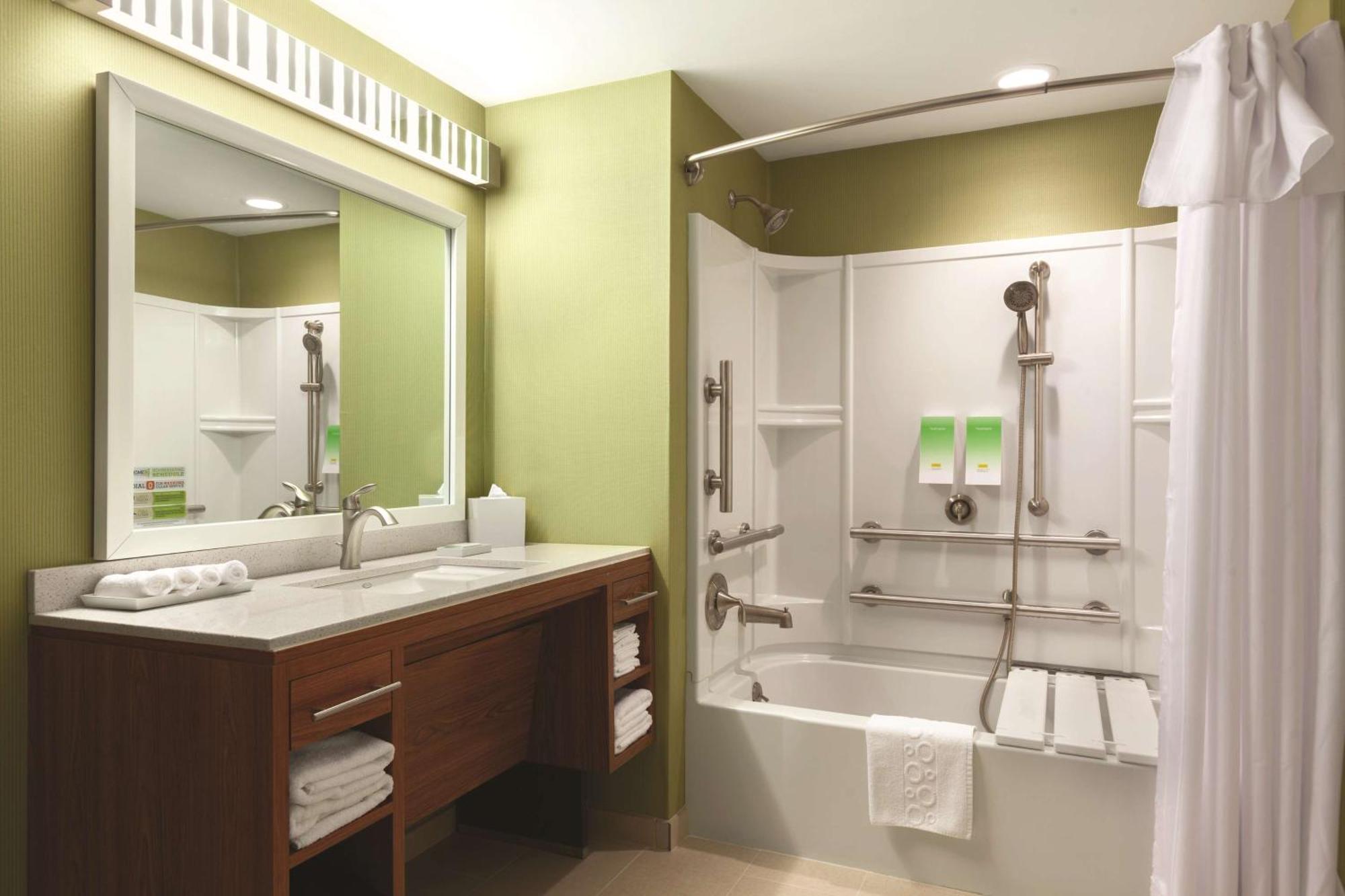 Home2 Suites By Hilton Эри Экстерьер фото